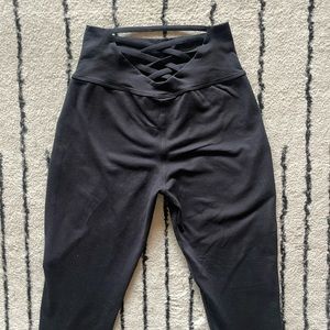 Bombshell Sexy Back Leggings